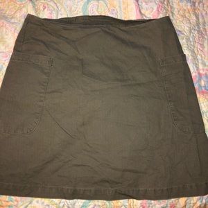 Green skirt never worn